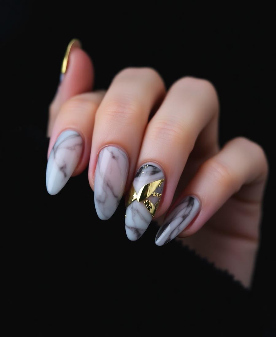 Marble and gold nail art